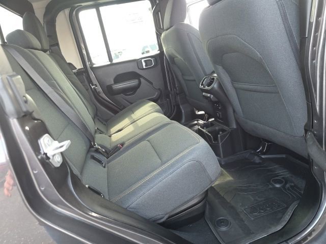Used 2024 Jeep Gladiator Sport AWD/4WD image 49