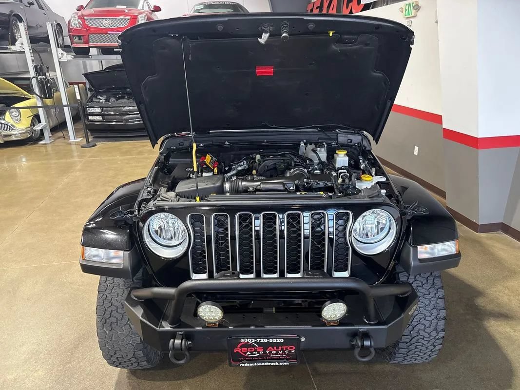 Used 2023 Jeep Gladiator Overland w/ Cold Weather Group AWD/4WD image 41