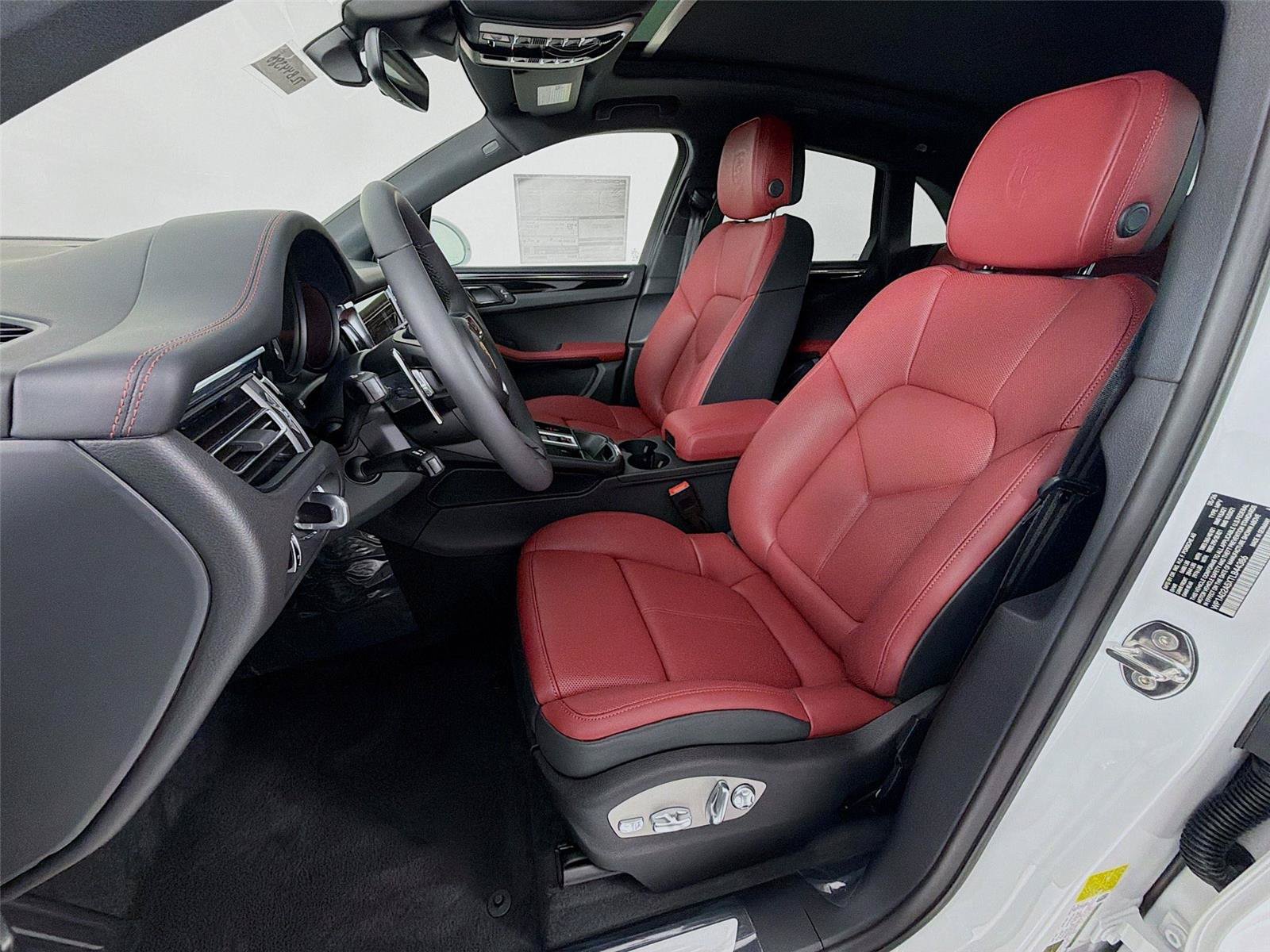 New 2026 Porsche Macan S AWD/4WD image 5