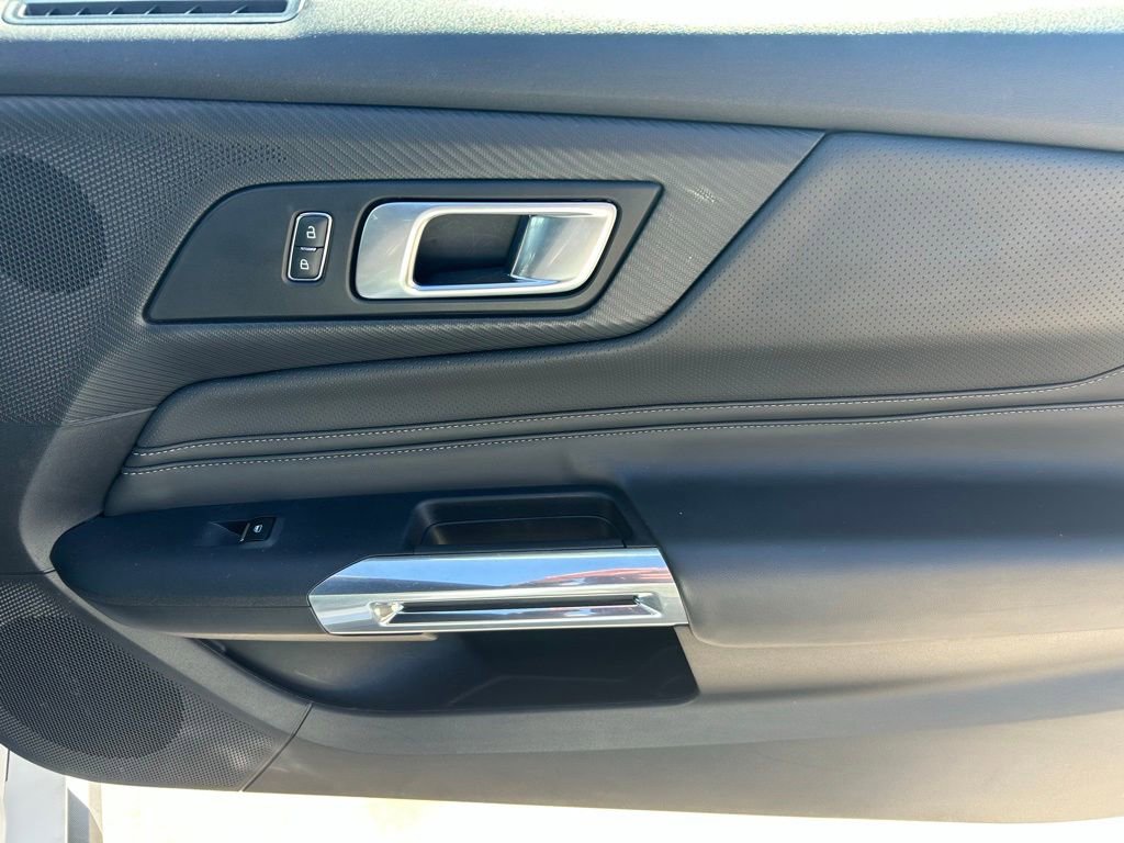 Used 2025 Ford Mustang Premium RWD image 26