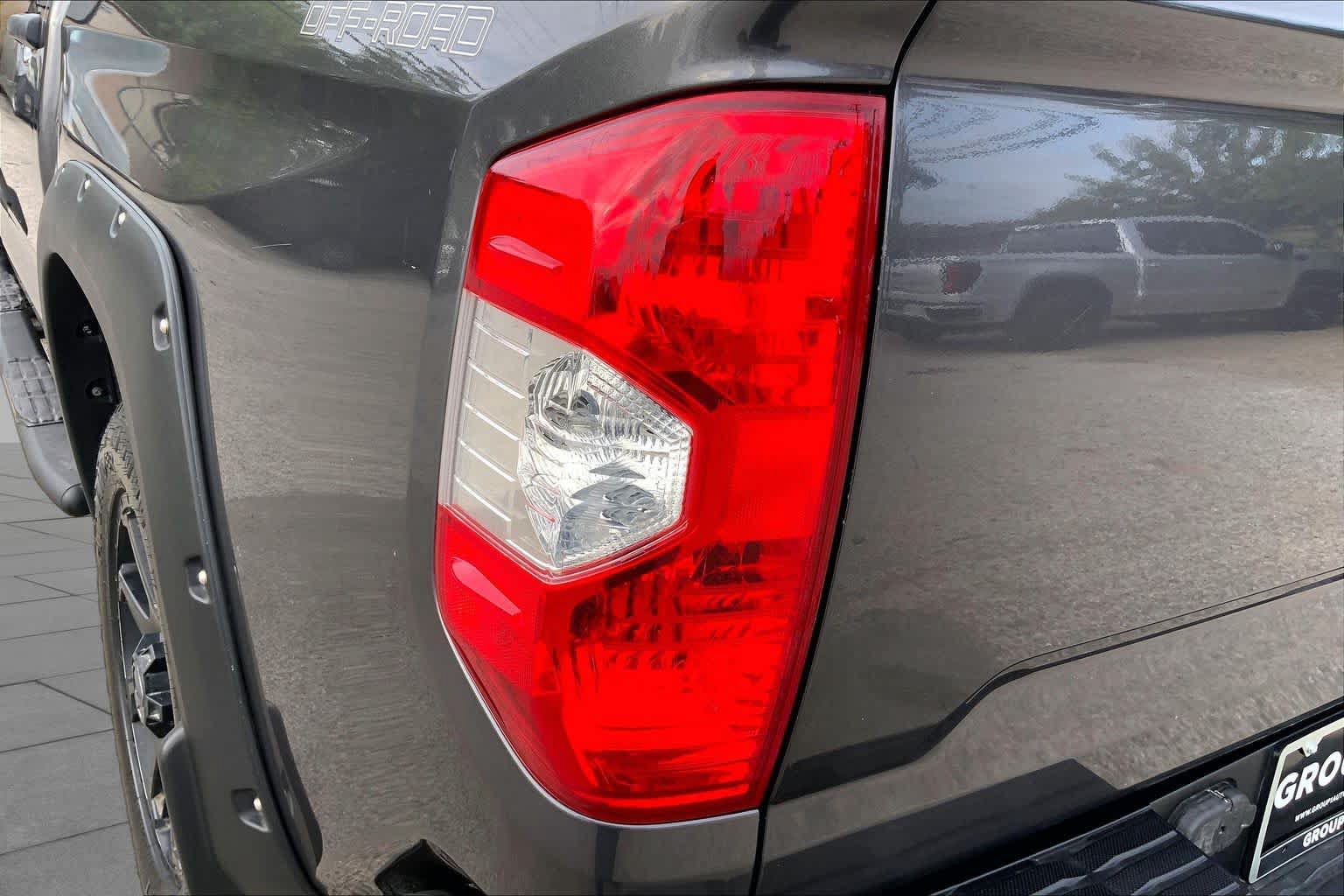 Used 2018 Toyota Tundra SR5 w/ SR5 Upgrade Package RWD image 28