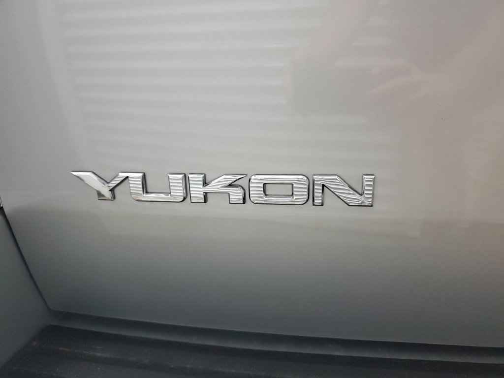 Used 2014 GMC Yukon Denali AWD/4WD image 4