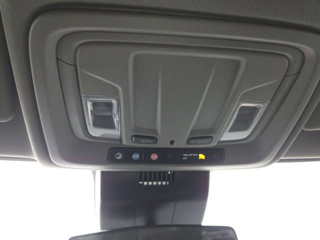 Used 2023 Chevrolet Silverado 1500 Custom image 52