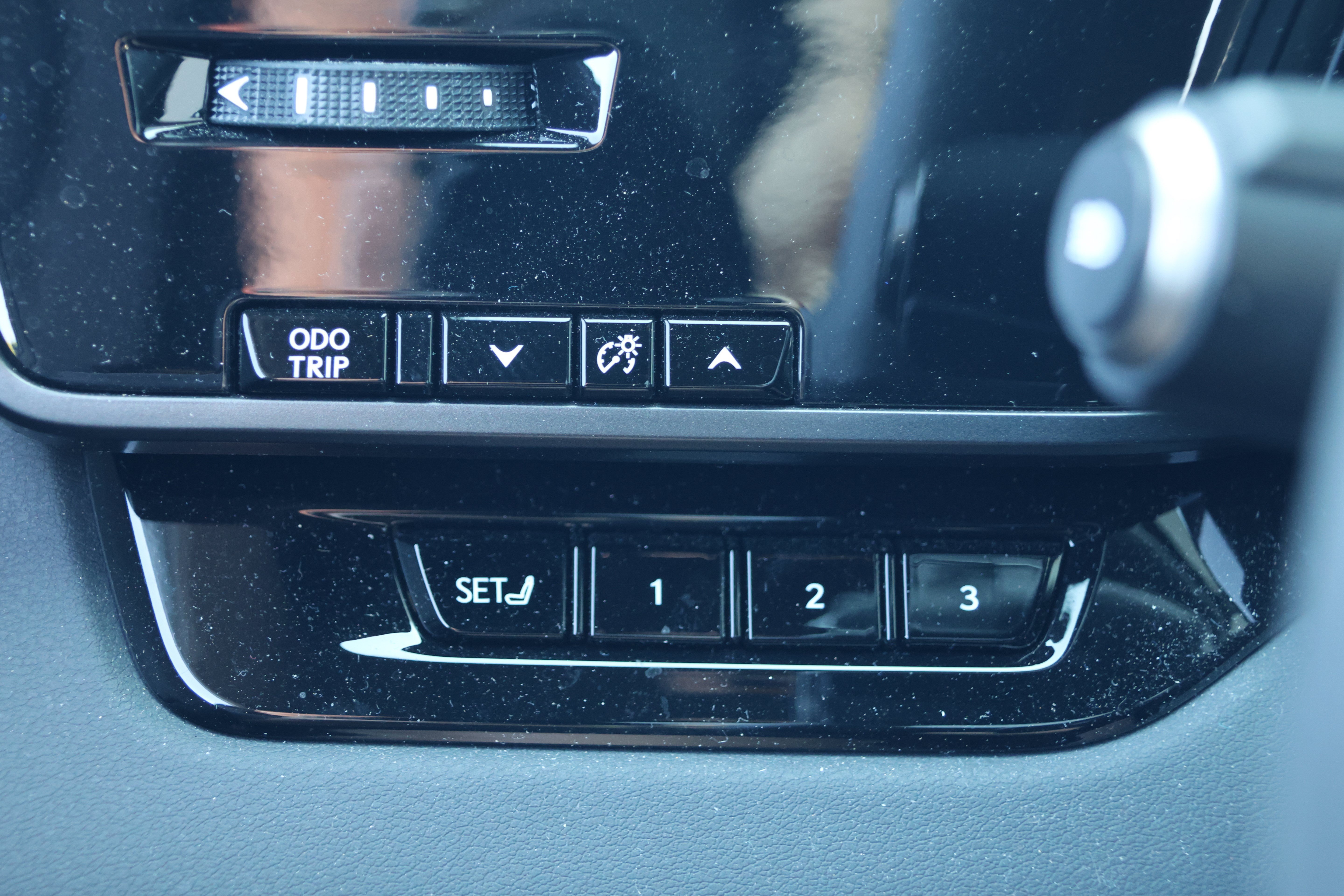 Used 2026 Lexus RX 350h w/ Accessory Package (2T) AWD/4WD image 14