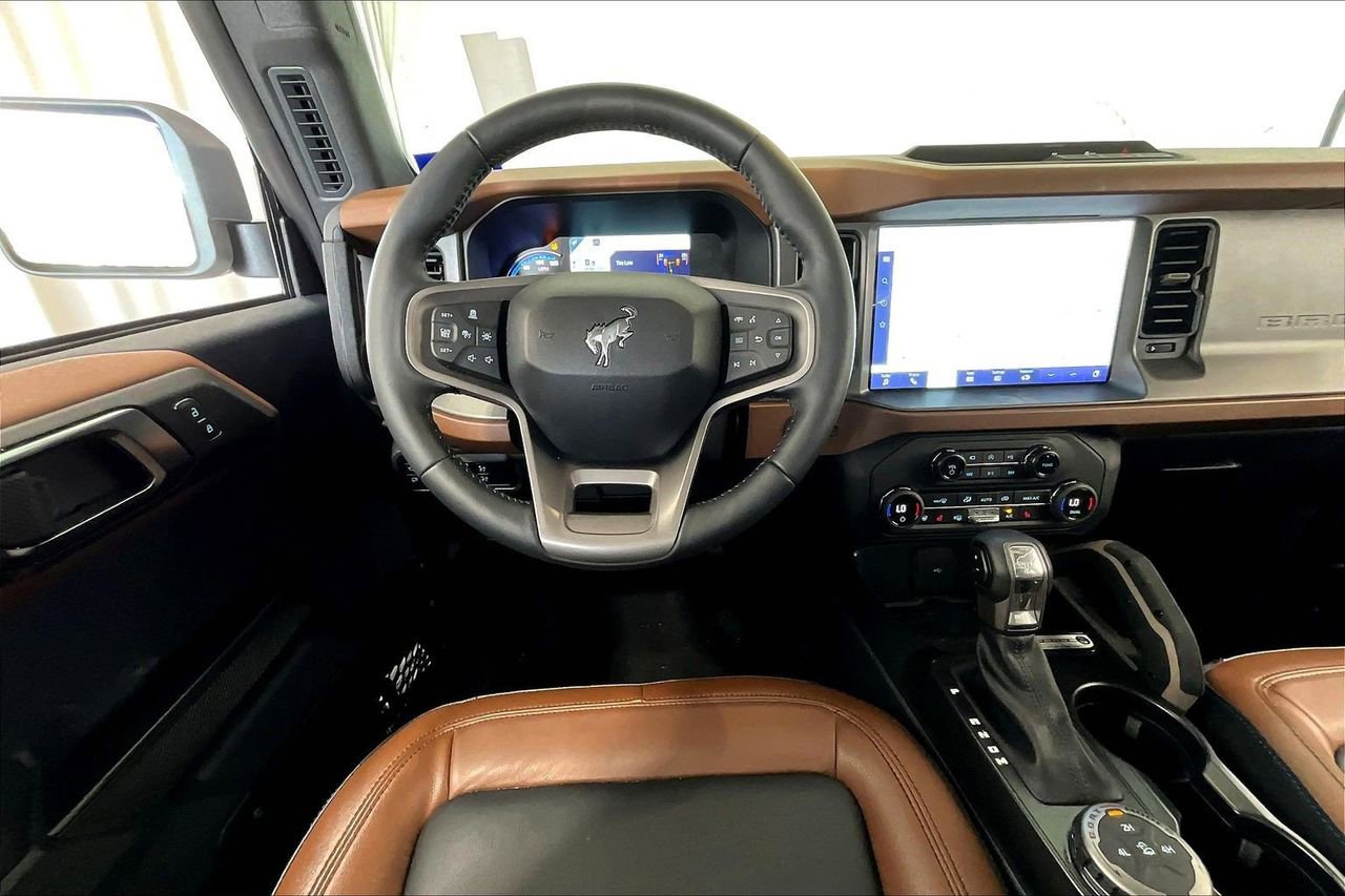 Used 2024 Ford Bronco Outer Banks image 14