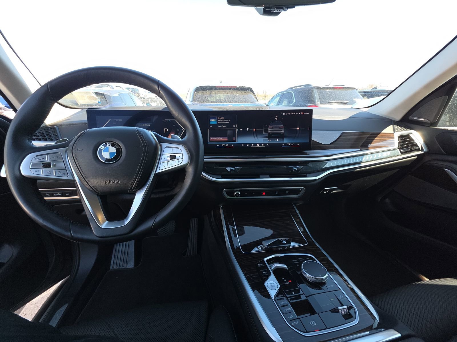 Used 2026 BMW X7 xDrive40i AWD/4WD image 11