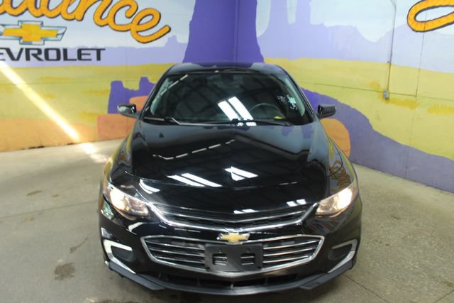 Used 2018 Chevrolet Malibu LT FWD image 3