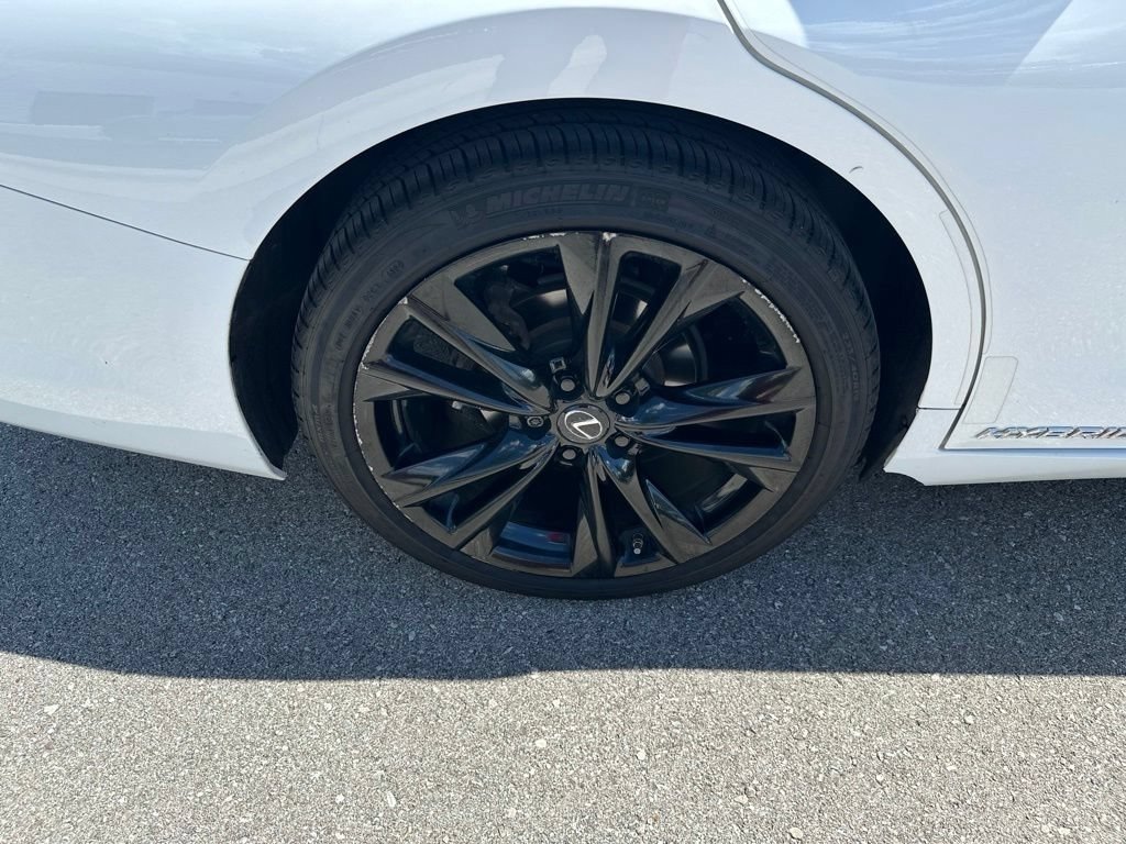 Used 2022 Lexus ES 300h F Sport w/ Accessory Package FWD image 11