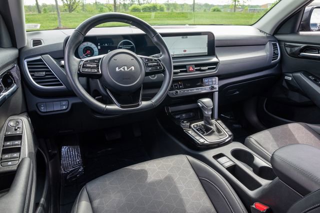 Certified 2025 Kia Seltos SX AWD/4WD image 7