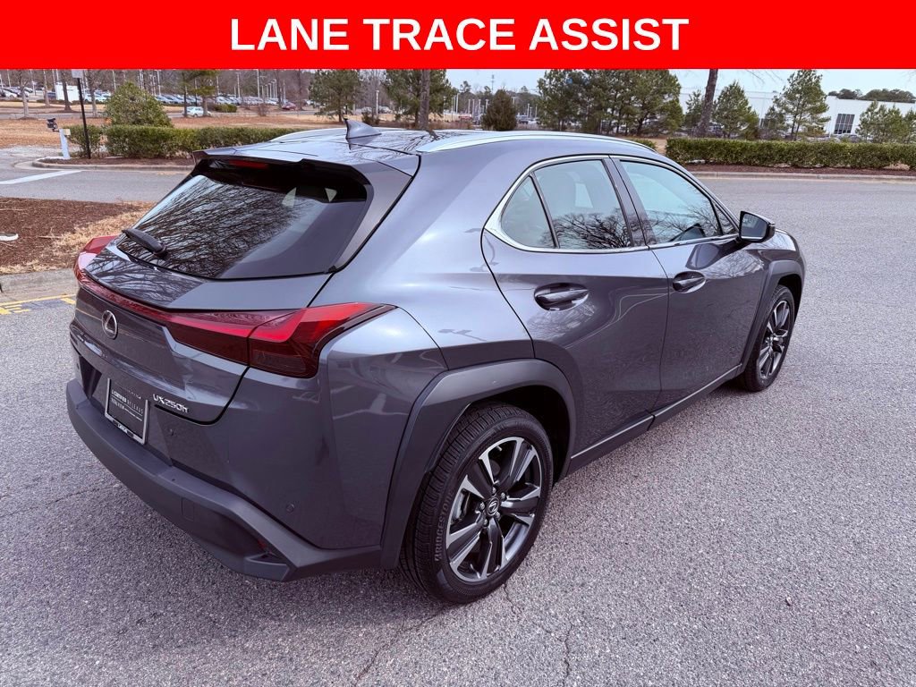 Certified 2023 Lexus UX 250h 250h SUNROOF/CARPLAY/NEW TIRES image 8