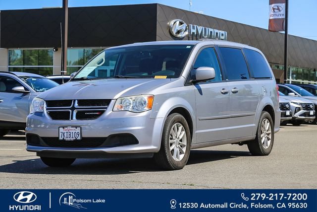 Used 2014 Dodge Grand Caravan SXT w/ Rear Park Assist Package