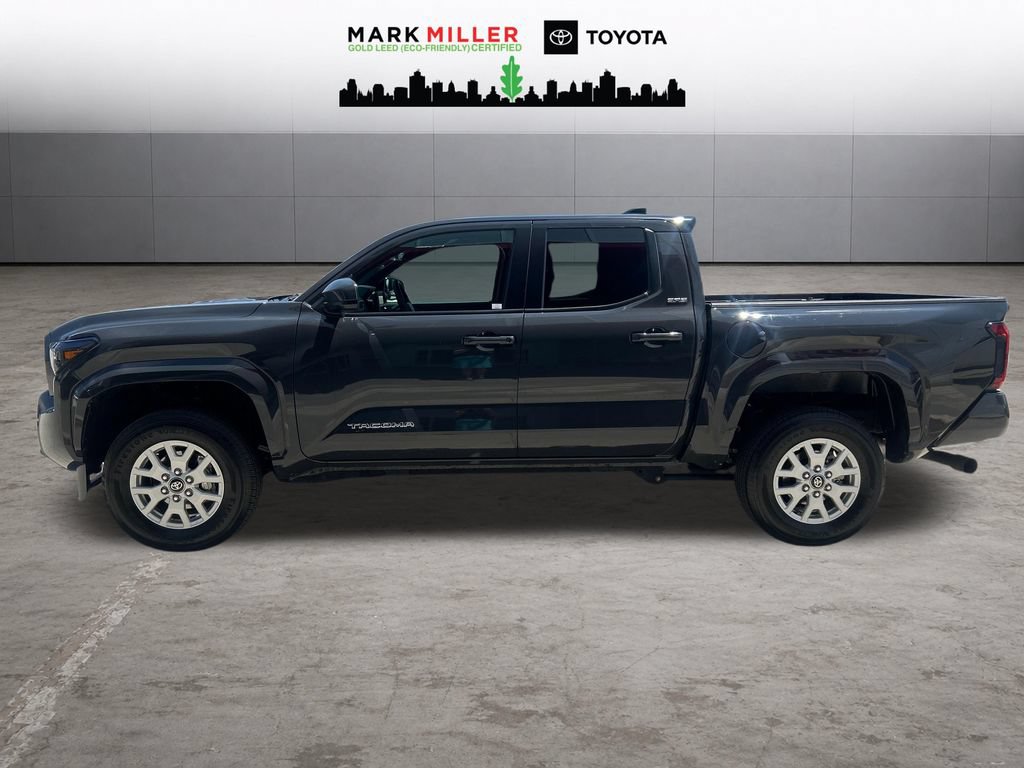 Certified 2025 Toyota Tacoma SR5 AWD/4WD image 2