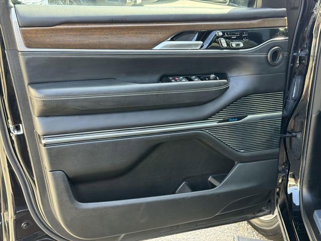 Used 2024 Jeep Grand Wagoneer L 4WD image 22