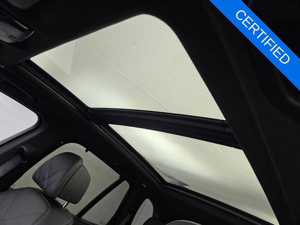 Used 2026 BMW X5 M60i w/ Executive Package image 12