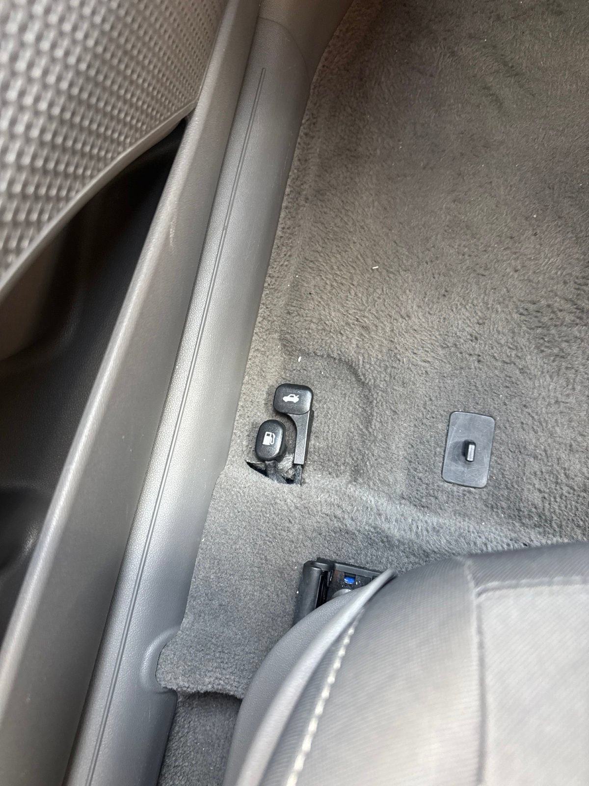 Used 2025 Hyundai Elantra SEL FWD image 23