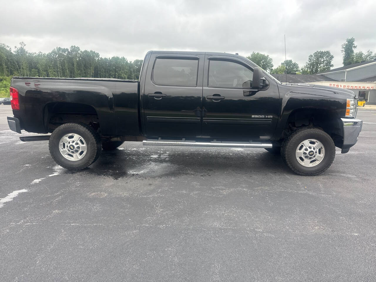 Used 2012 Chevrolet Silverado 2500 LT w/ Interior Plus Package AWD/4WD image 12