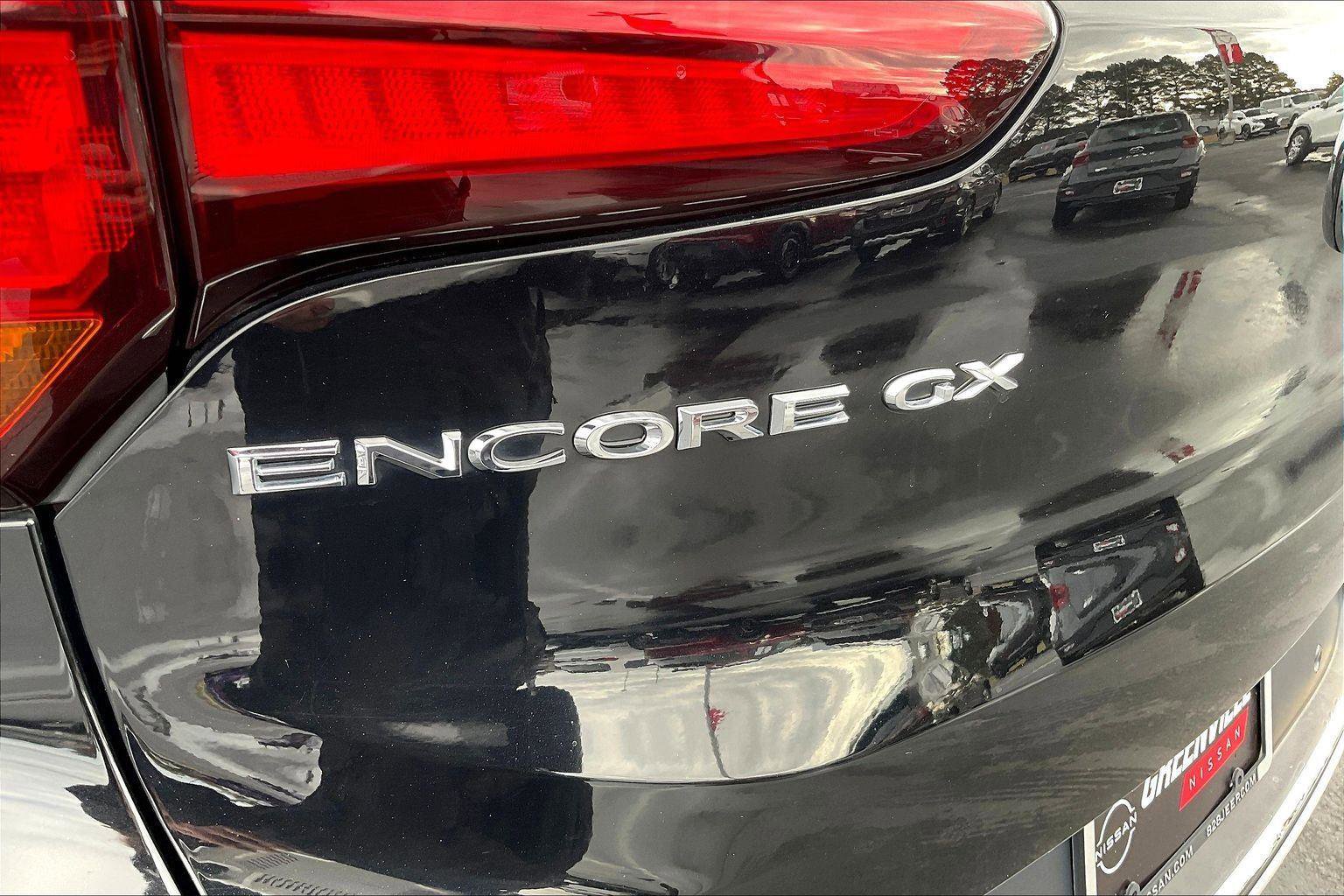 Used 2022 Buick Encore GX Essence w/ Advanced Technology Package image 8