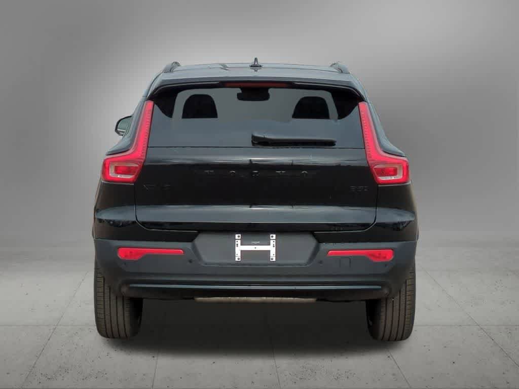 New 2026 Volvo XC40 B5 Ultra w/ Protection Package Premier AWD/4WD image 5