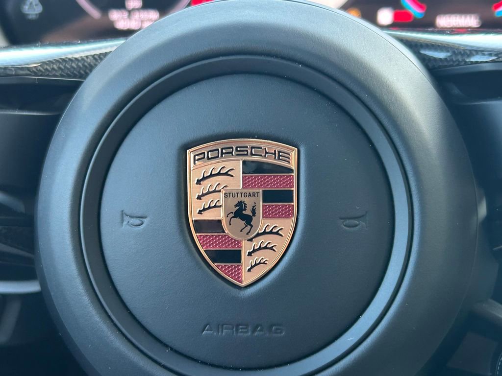 Used 2025 Porsche Cayenne GTS AWD/4WD image 46