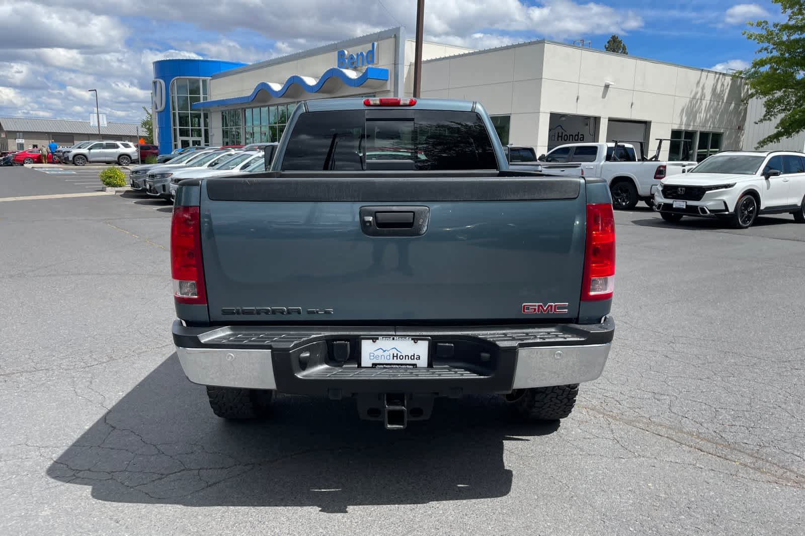 Used 2014 GMC Sierra 2500 SLE AWD/4WD image 4