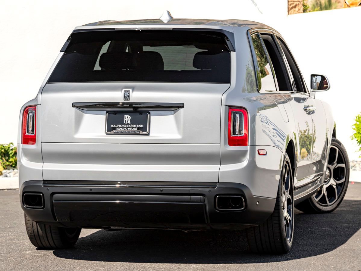 Certified 2024 Rolls-Royce Cullinan Black Badge w/ Dark Exterior Package AWD/4WD image 2