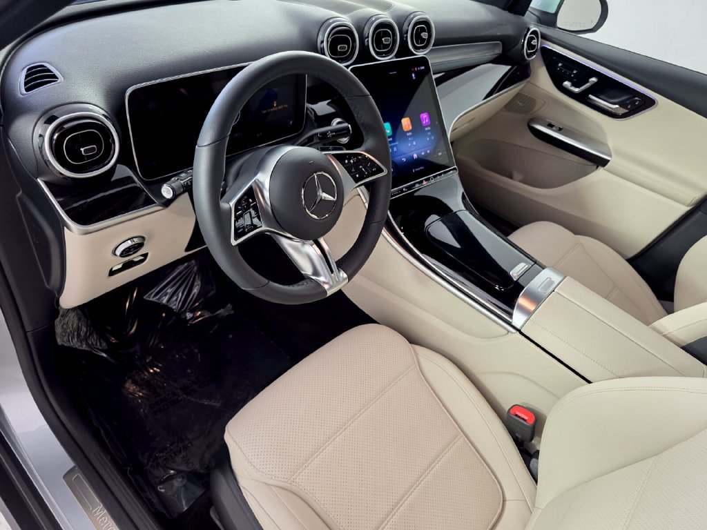 Certified 2026 Mercedes-Benz GLC 300 image 10