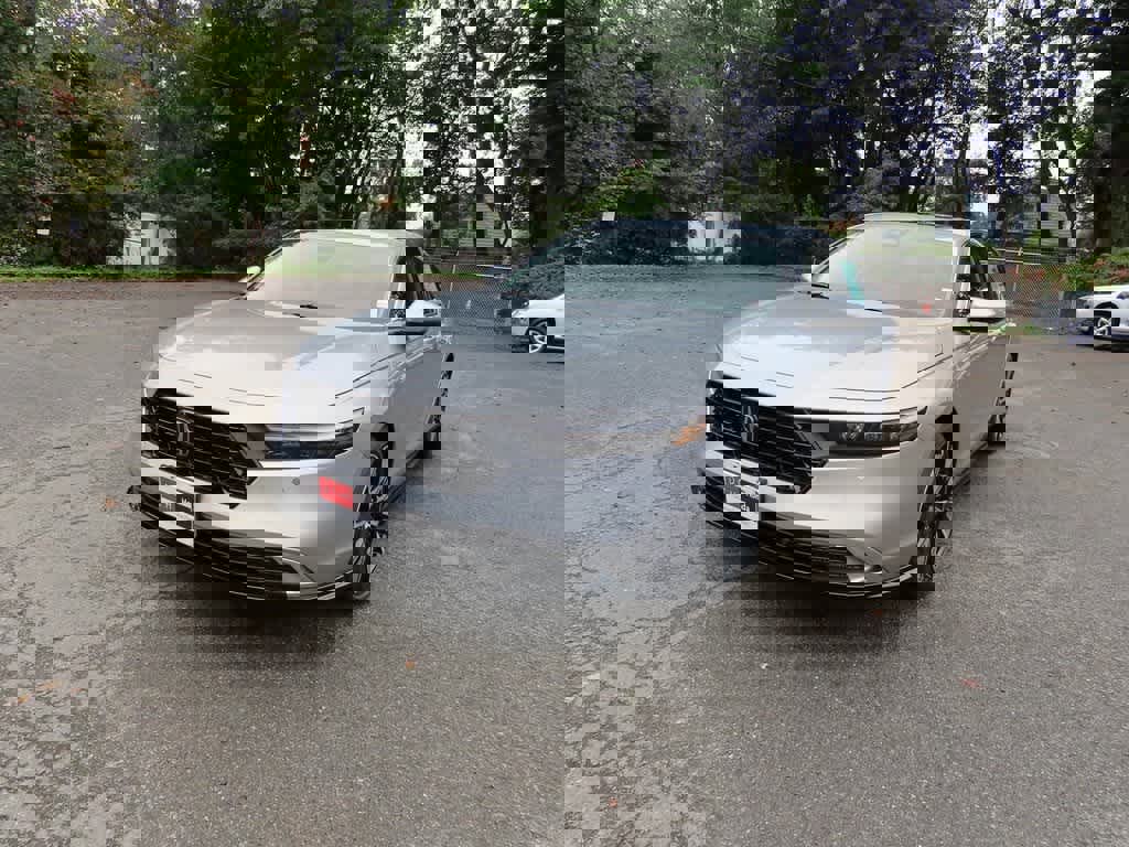 New 2025 Honda Accord Touring video 1