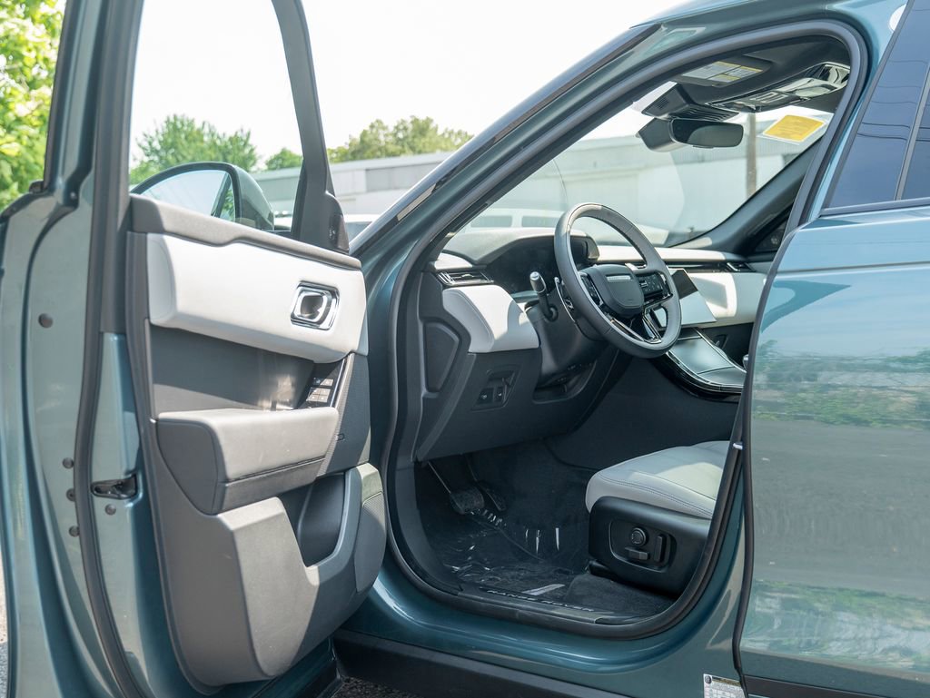 New 2026 Land Rover Range Rover Velar S image 10