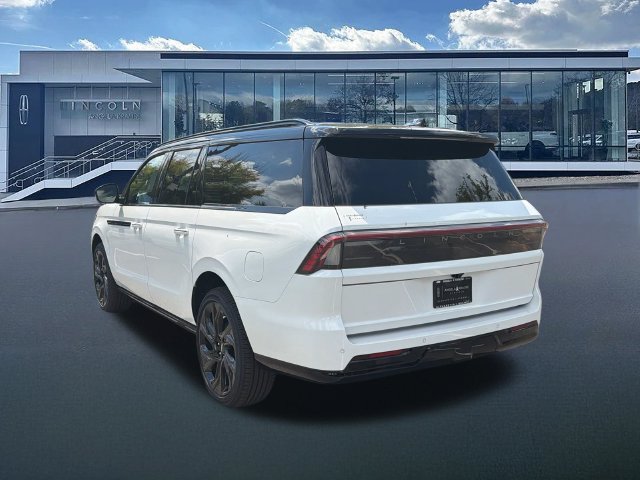 New 2027 Lincoln Navigator L Black Label AWD/4WD image 5