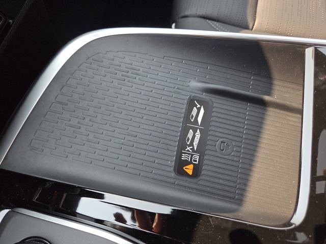 New 2026 Buick Enclave Sport Touring w/ Power Package FWD image 9
