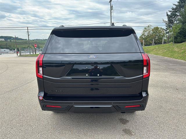New 2027 Ford Expedition Platinum w/ Stealth Performance Package AWD/4WD image 3