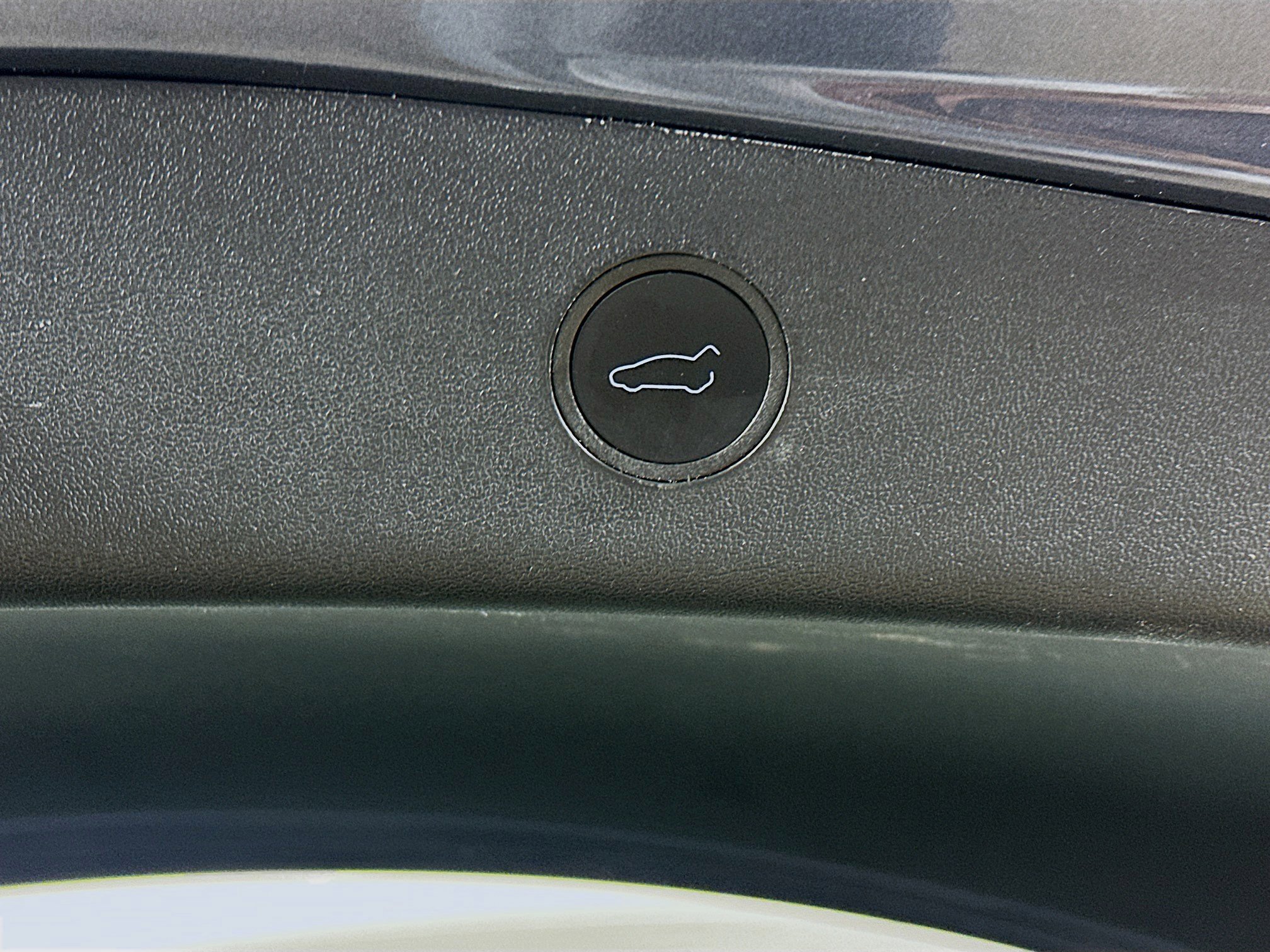 Used 2023 Tesla Model 3 Standard Range image 28