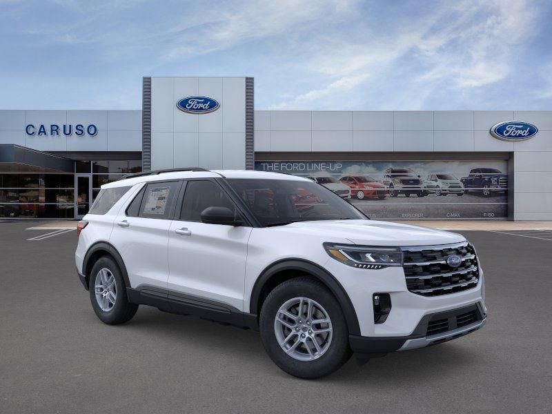 New 2026 Ford Explorer Active w/ Active Comfort Package image 7