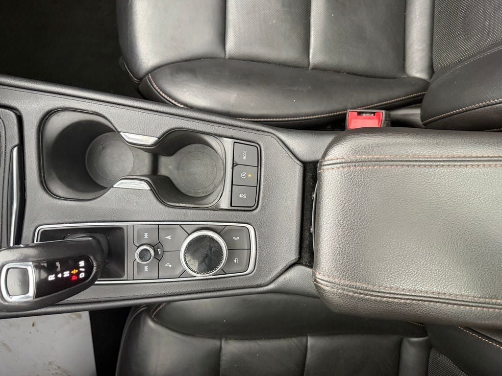 Used 2019 Cadillac XT4 Sport AWD/4WD image 36