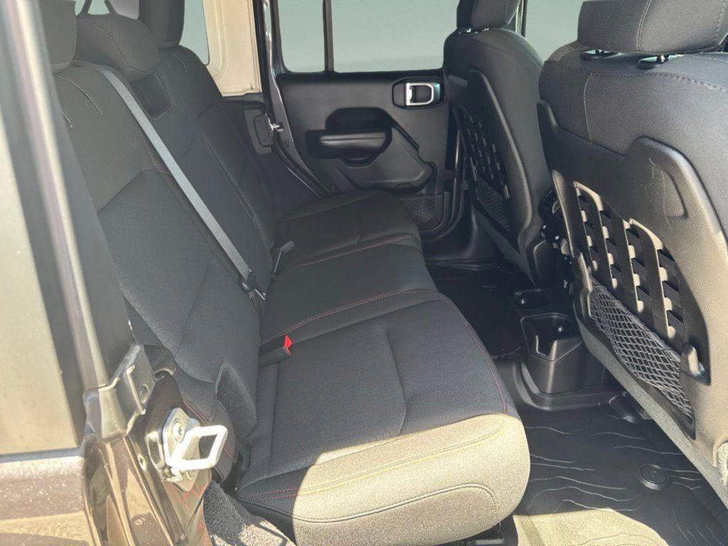 Used 2019 Jeep Wrangler Unlimited Rubicon AWD/4WD image 25