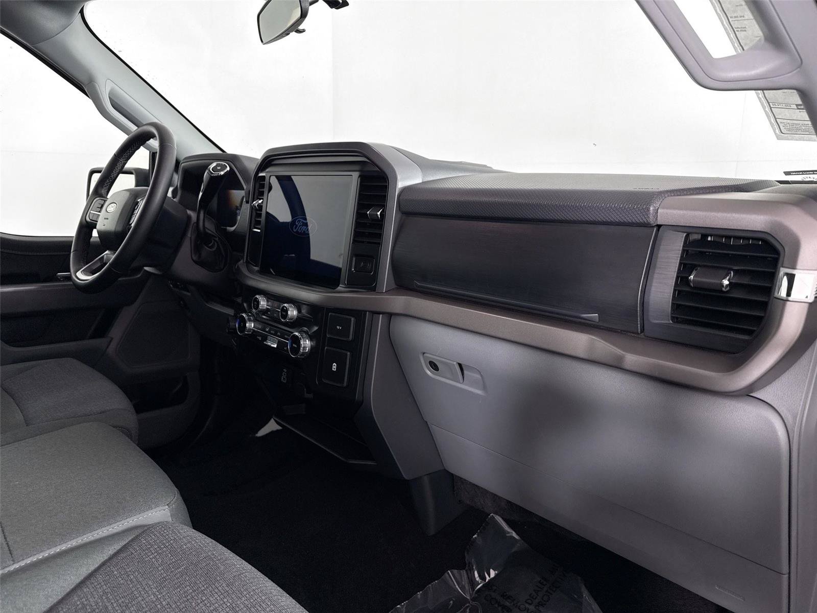 Used 2025 Ford F150 XLT w/ Equipment Group 301A Standard AWD/4WD image 35