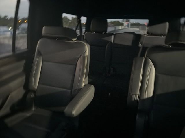 Used 2023 Chevrolet Suburban Premier image 13