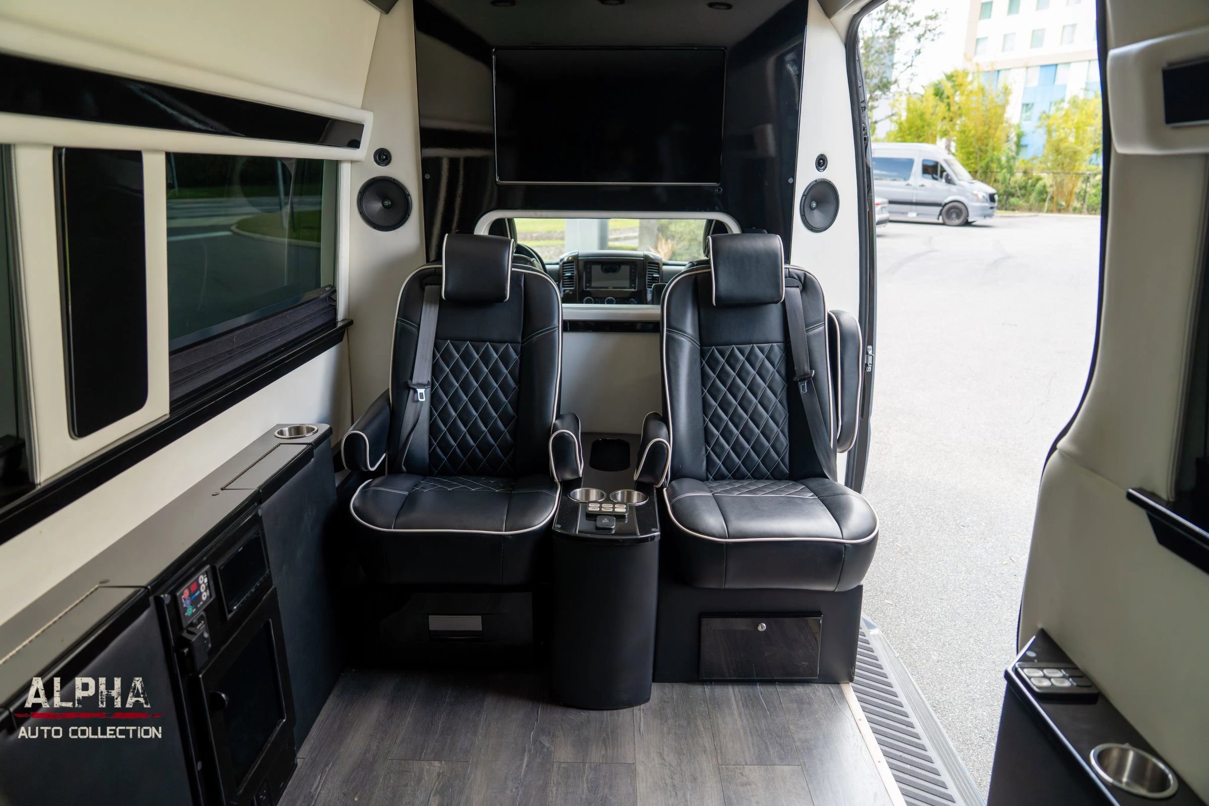 Used 2017 Mercedes-Benz Sprinter 2500 image 6