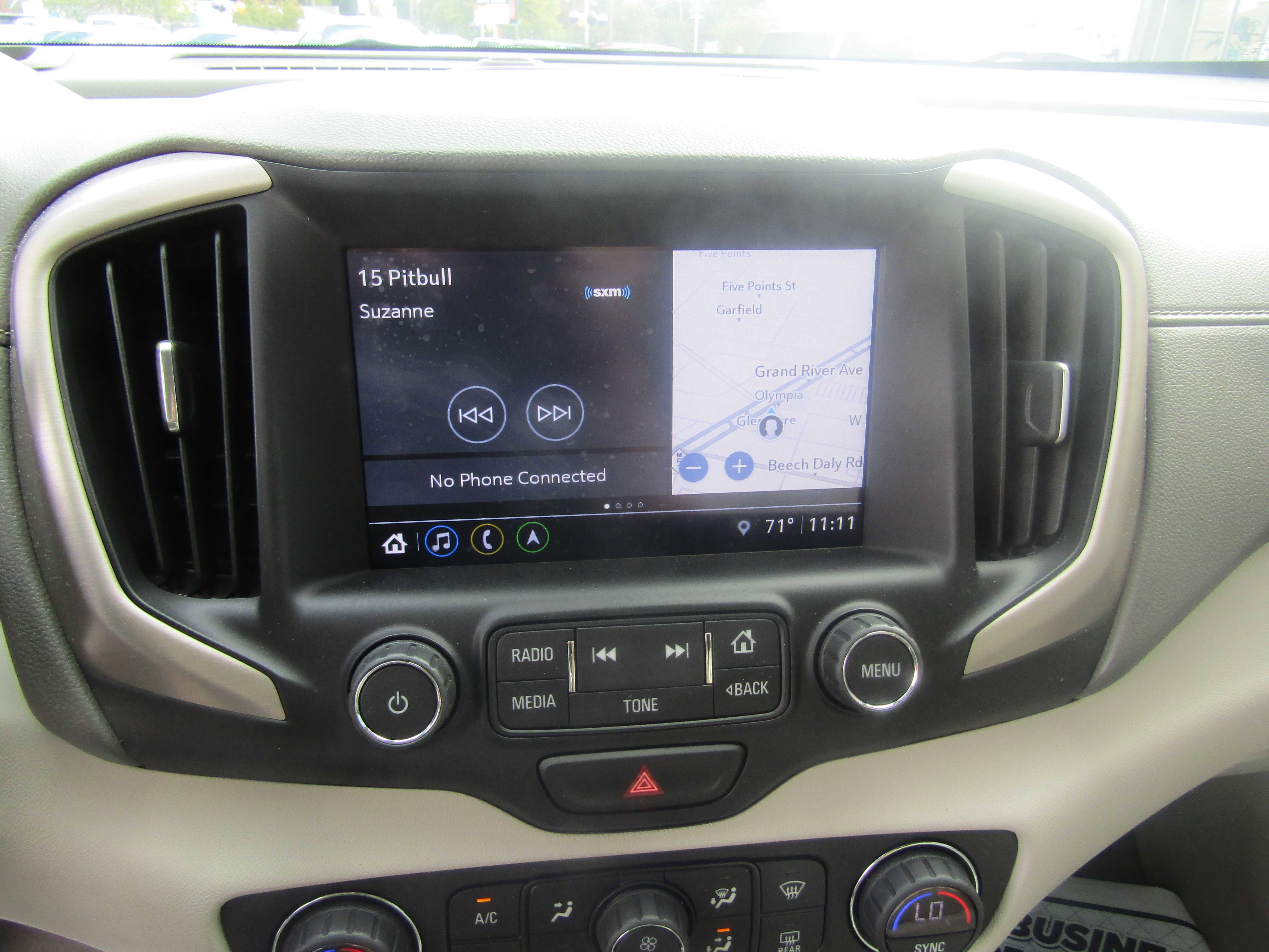 Used 2018 GMC Terrain Denali w/ Advanced Safety Package image 14