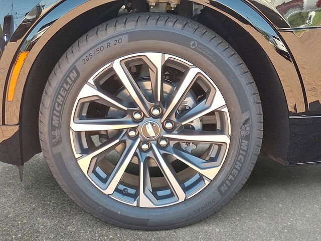 New 2025 Cadillac Lyriq Sport image 8