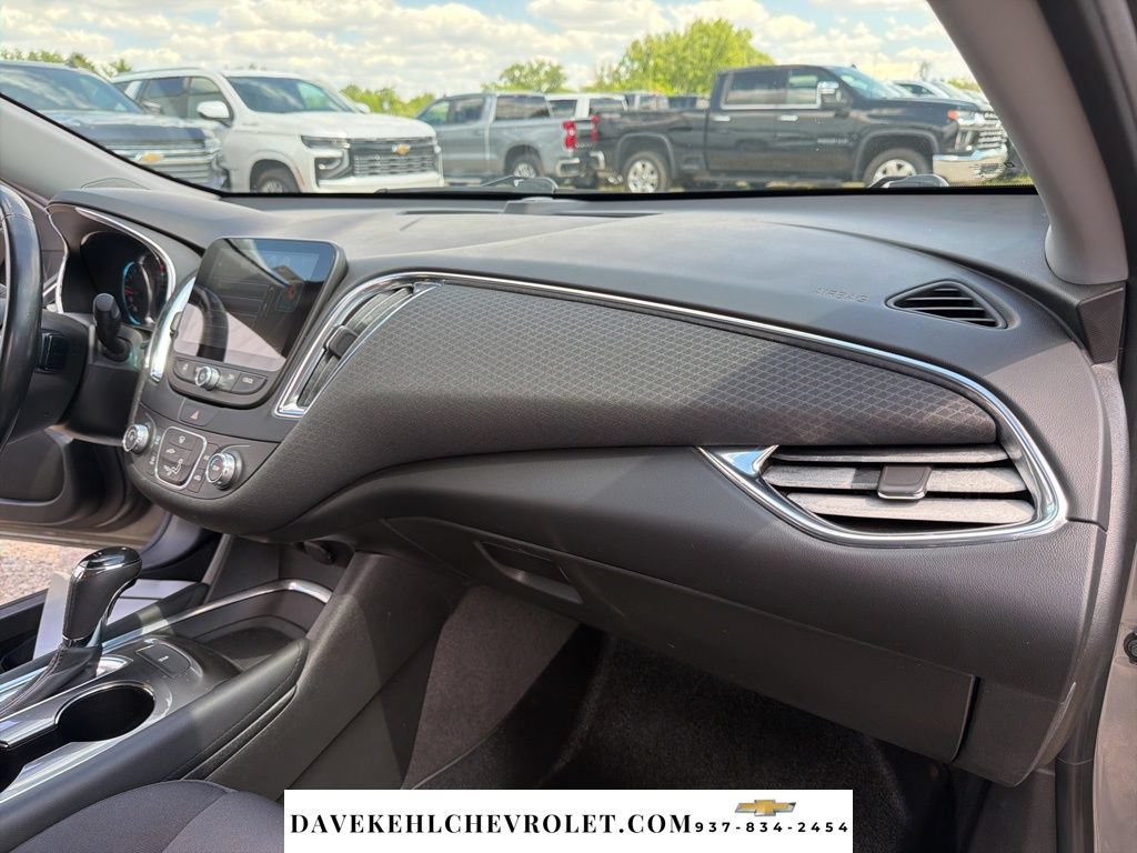 Used 2018 Chevrolet Malibu LT FWD image 23