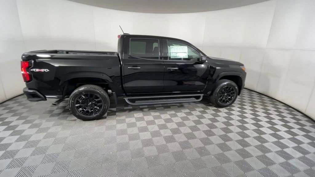 New 2025 Chevrolet Colorado W/T w/ WT Custom Package image 10