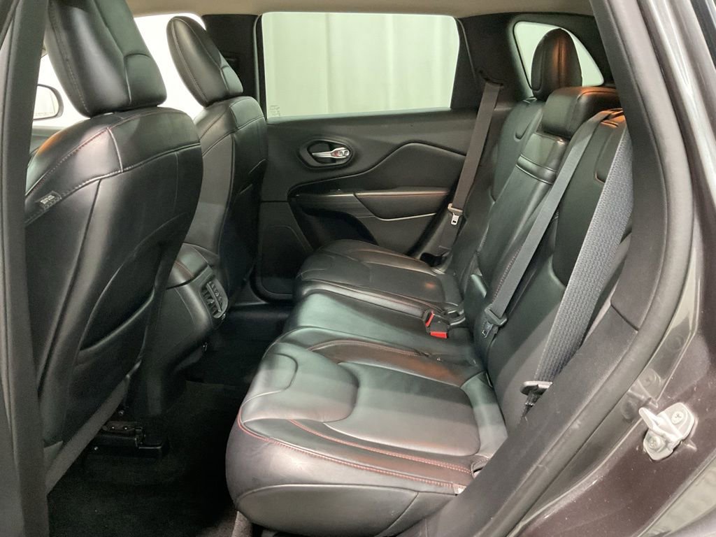 Used 2015 Jeep Cherokee Trailhawk w/ Comfort/Convenience Group image 20