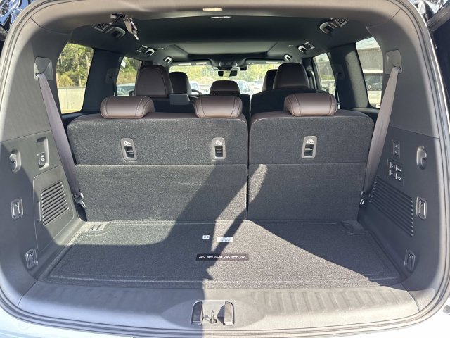 New 2027 Nissan Armada Platinum Reserve AWD/4WD image 11