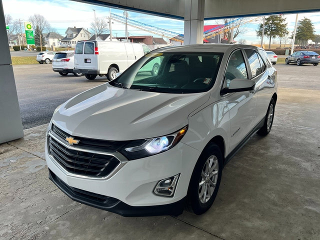 Used 2021 Chevrolet Equinox LT image 2