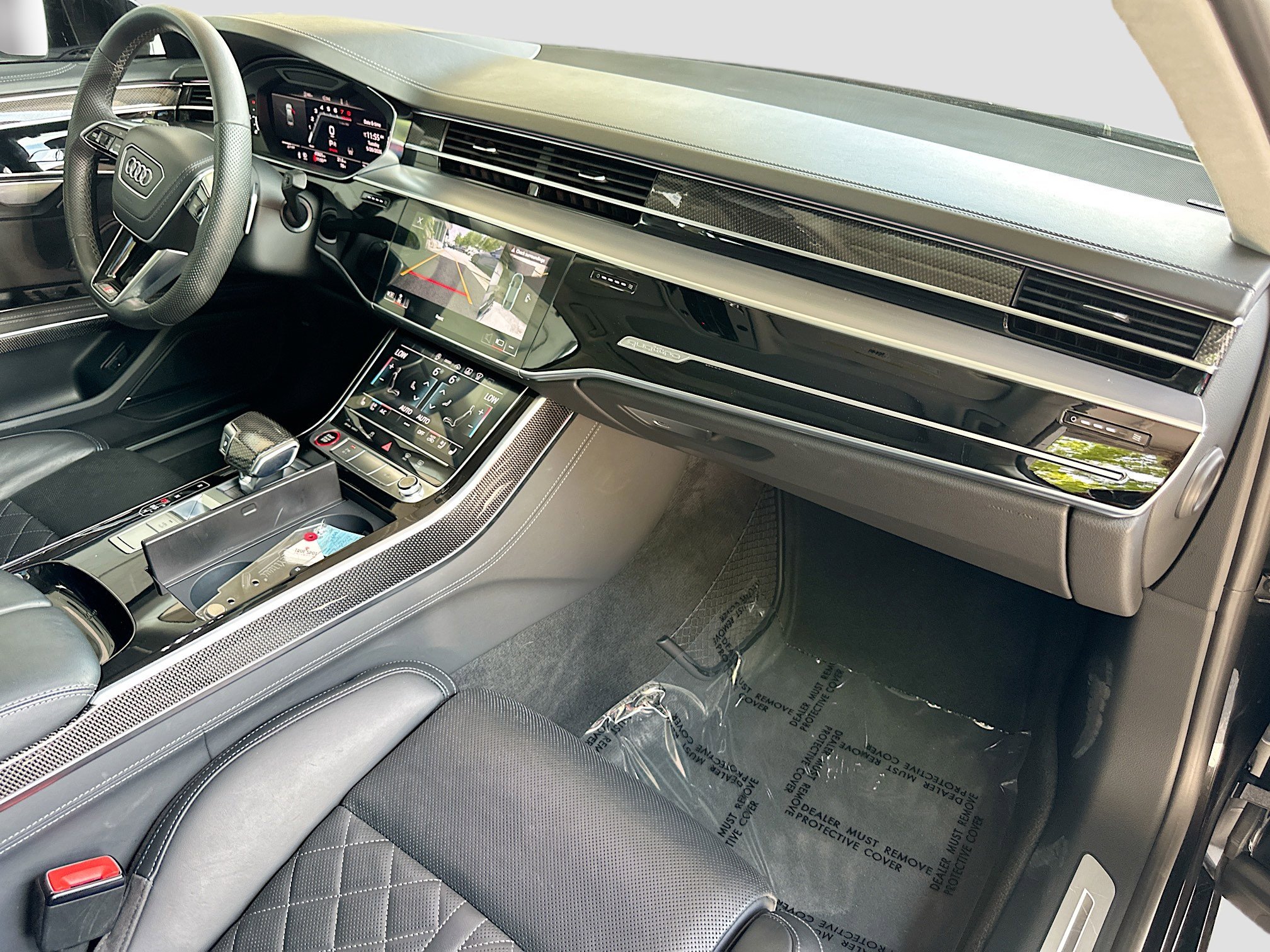 Used 2022 Audi S8 AWD/4WD image 31