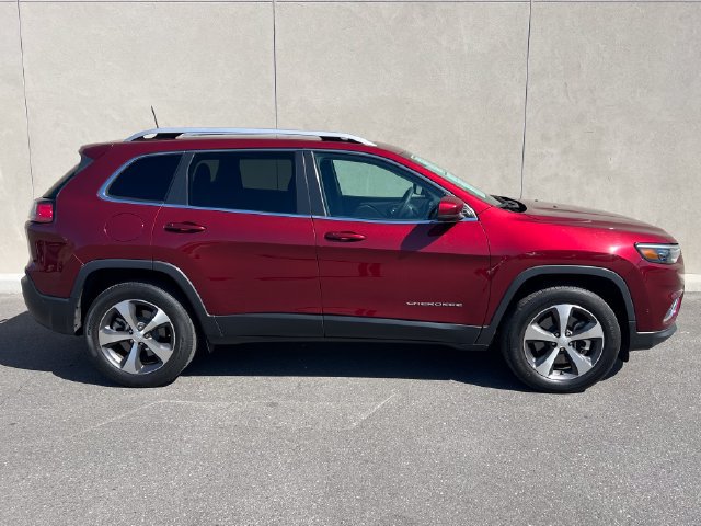 Used 2021 Jeep Cherokee Limited w/ Elite Package AWD/4WD image 5