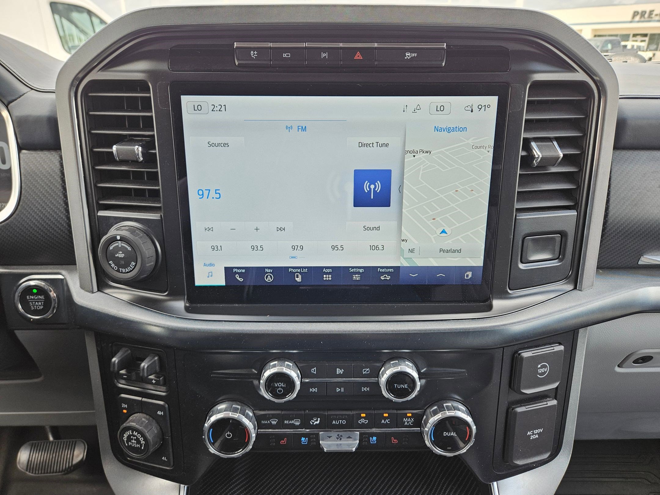 Used 2023 Ford F150 Limited image 24