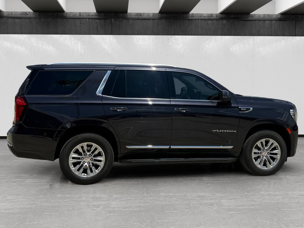 Used 2023 GMC Yukon SLT w/ SLT Premium Package RWD image 6