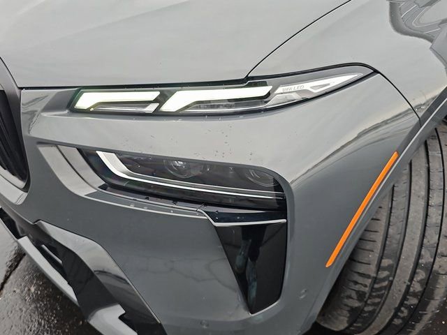 Used 2024 BMW X7 xDrive40i w/ M Sport Package image 35